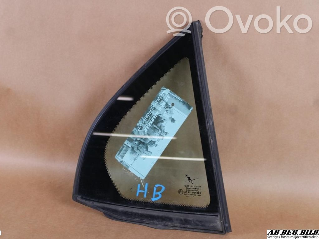 Ventanilla de ventilación de la puerta trasera