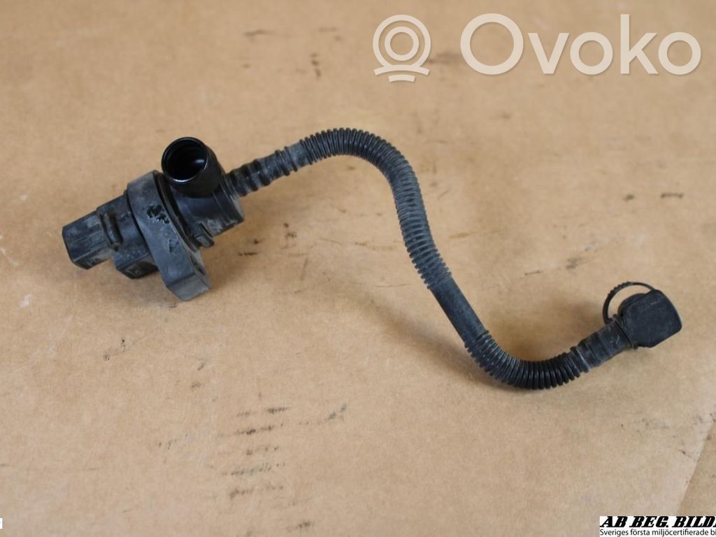 Vacuum valve   7512582