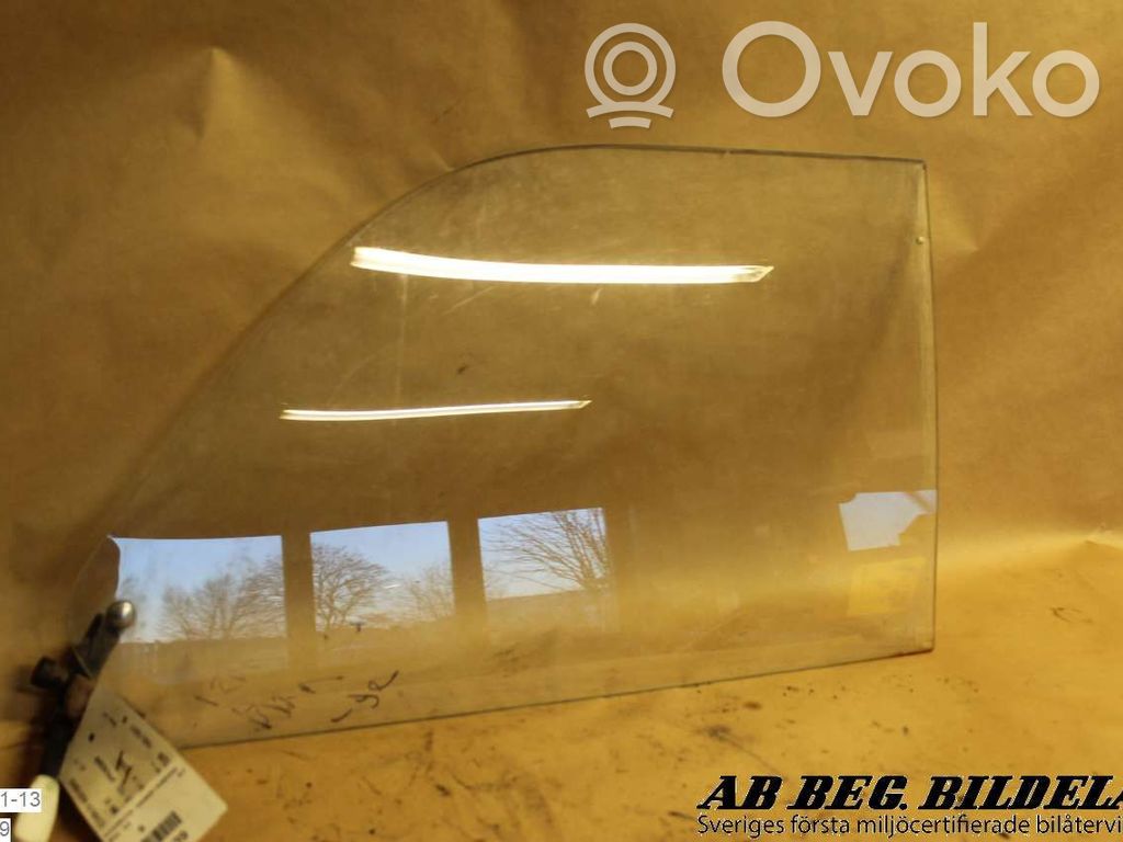 Rear side window   22249