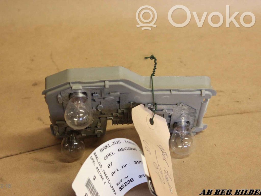 Opel Ascona C Takavalon polttimon suojan pidike 