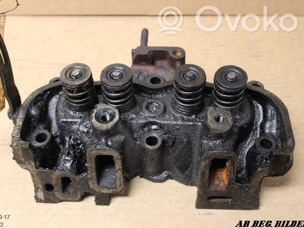 Culata del motor   57376
