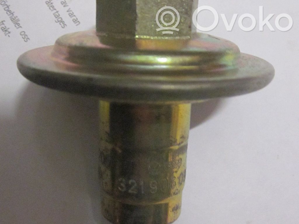Audi 100 200 5000 C3 Régulateur de pression de carburant 