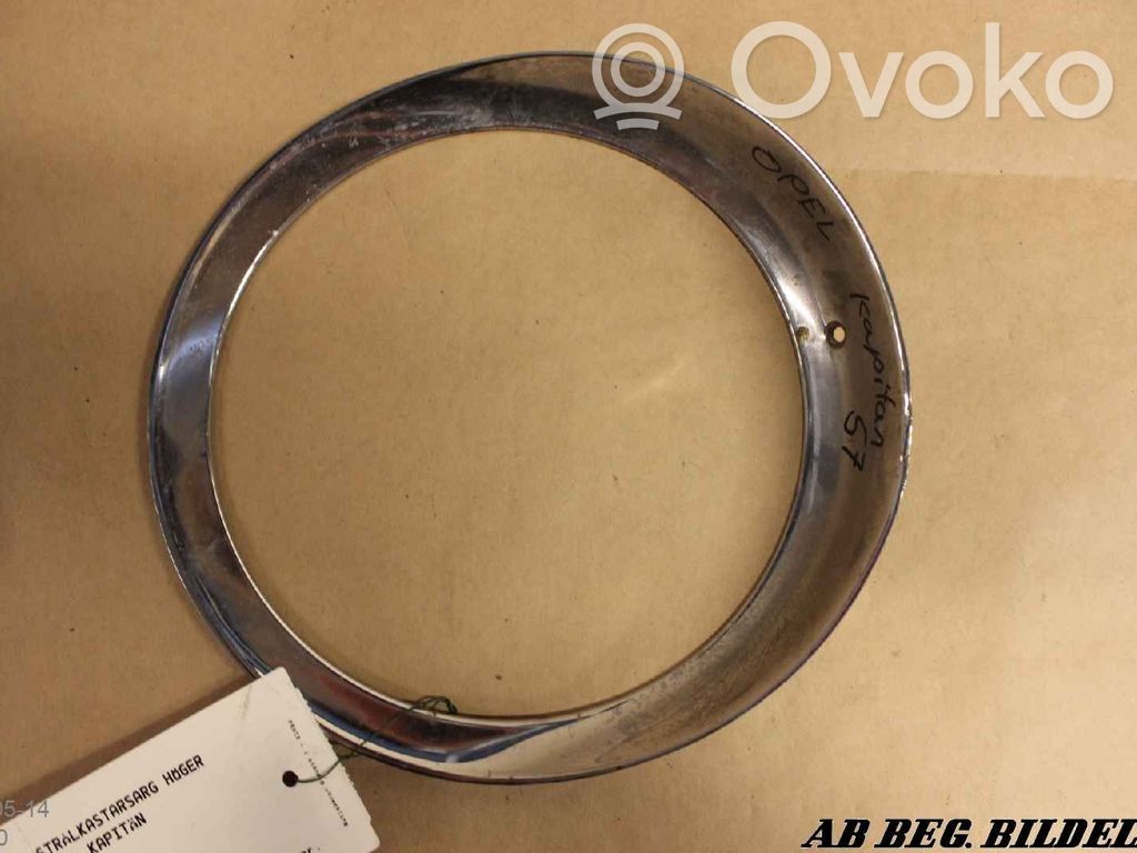Opel Kapitan Ornament sub far 