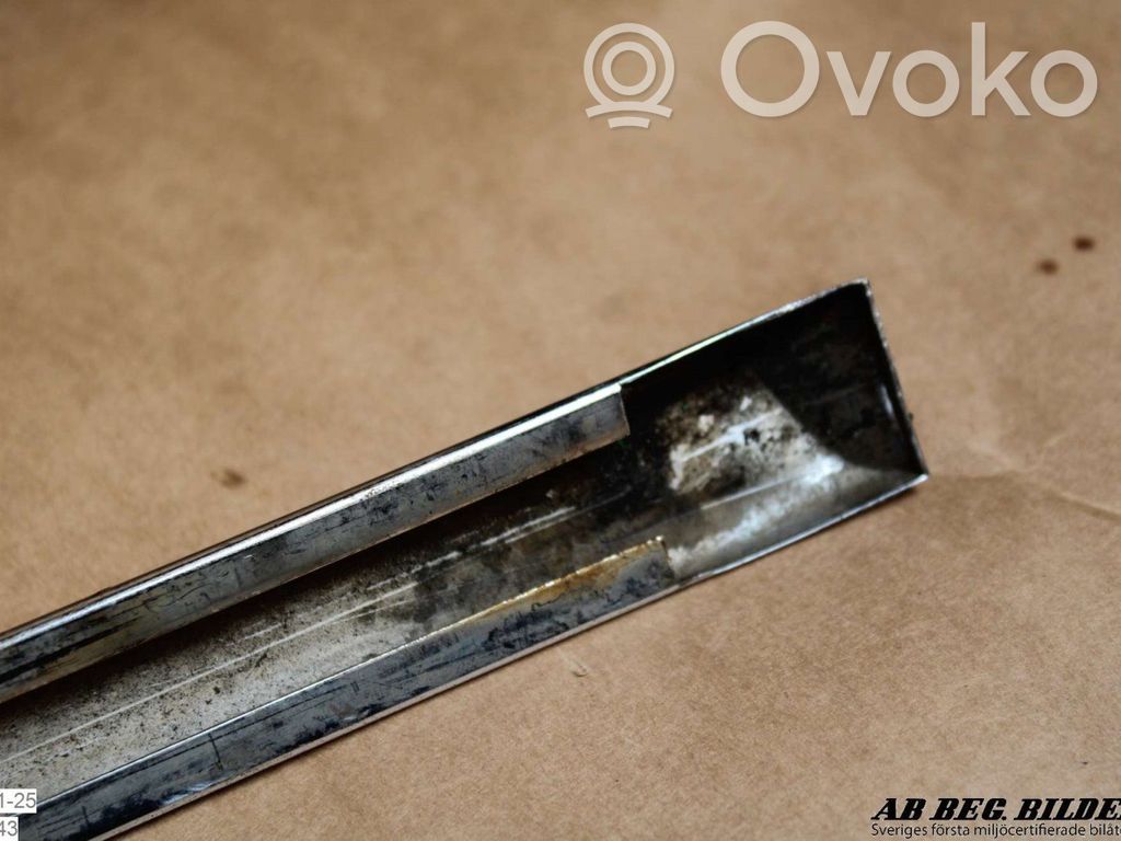 Opel Kapitan Rivestimento passaruota anteriore 