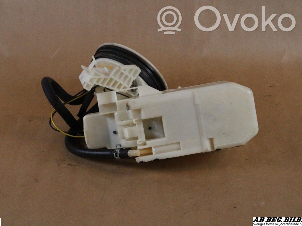 Nissan Micra Bomba interna de combustible