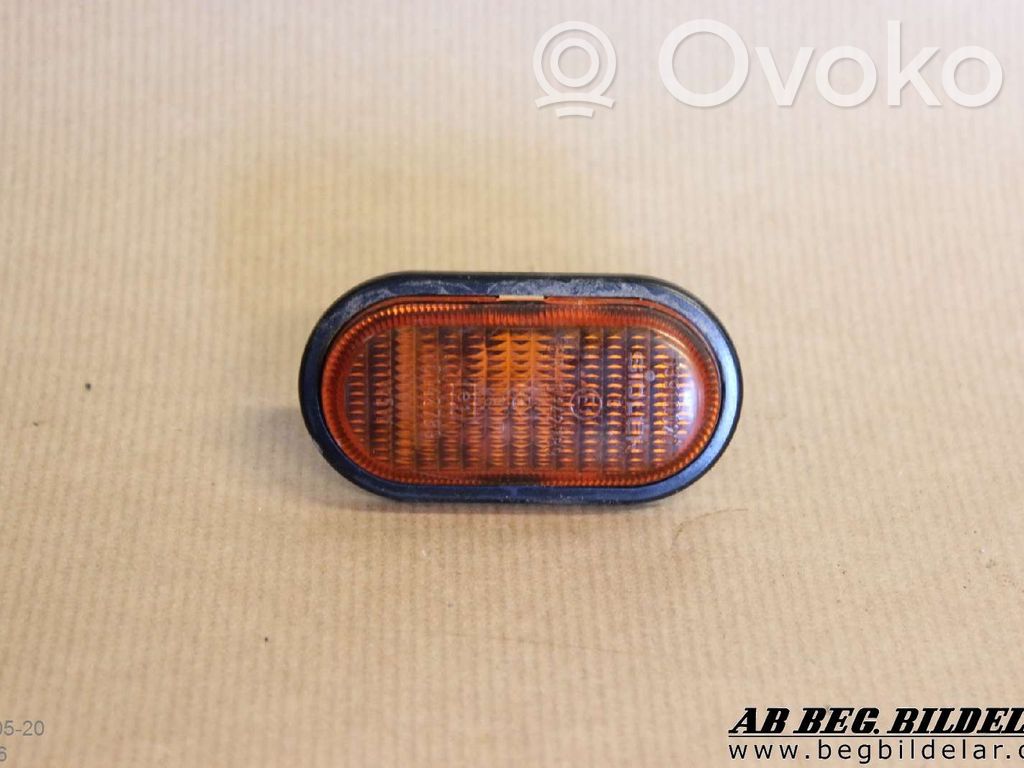Renault Twingo I Indicatore di direzione del parafango anteriore 
