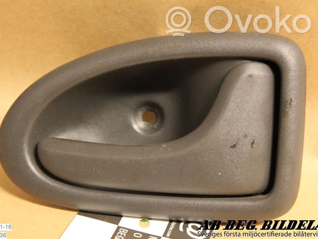 Renault Scenic I Manecilla interna puerta delantera 