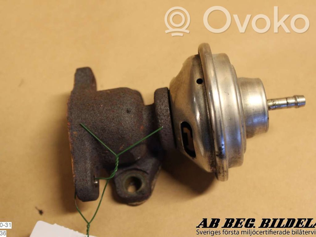 Audi A4 S4 B5 8D Soupape vanne EGR 