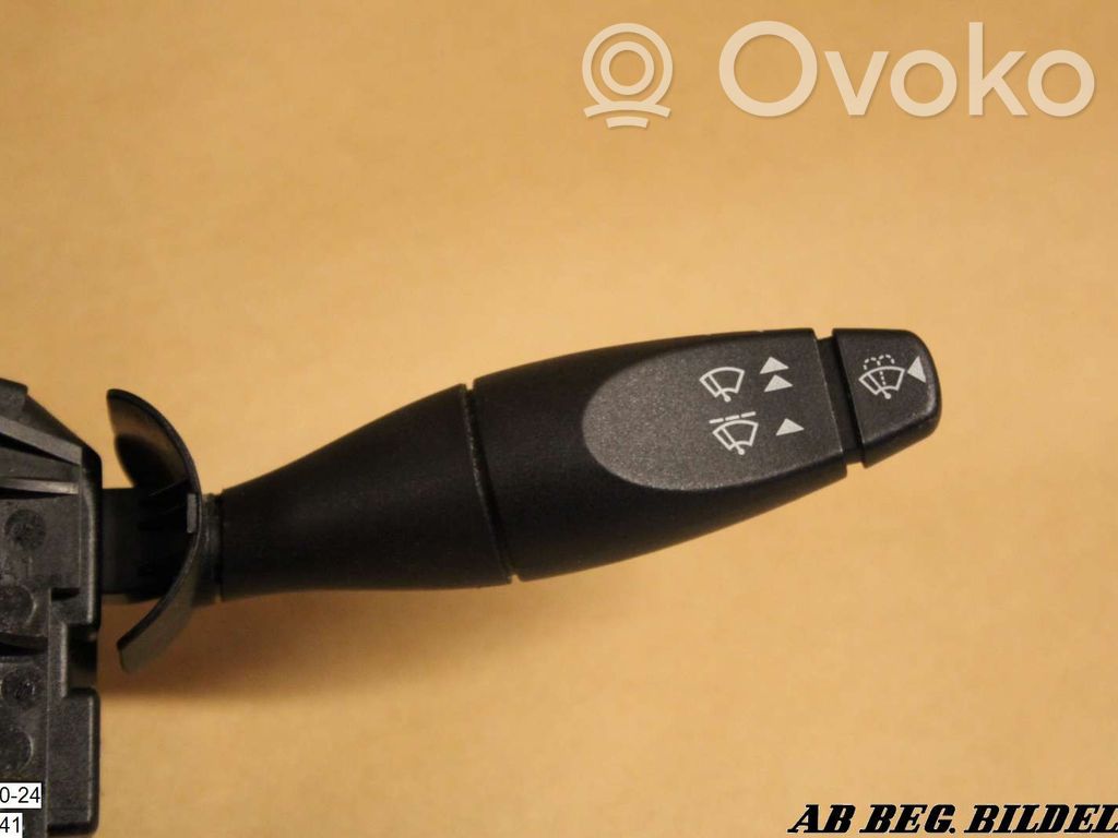 Ford Focus Wiper turn signal indicator stalk/switch 
