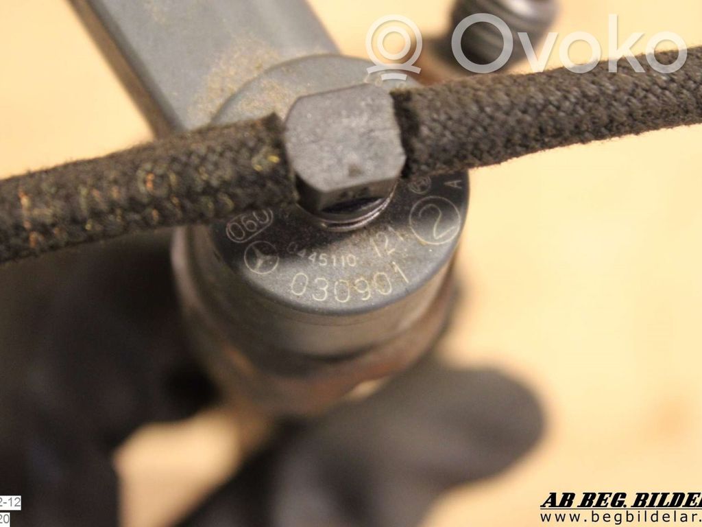 Mercedes-Benz E W210 Injecteur de carburant 