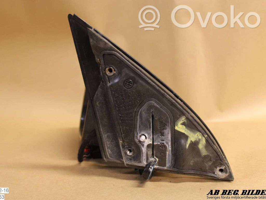 Volkswagen PASSAT B6 Front door electric wing mirror