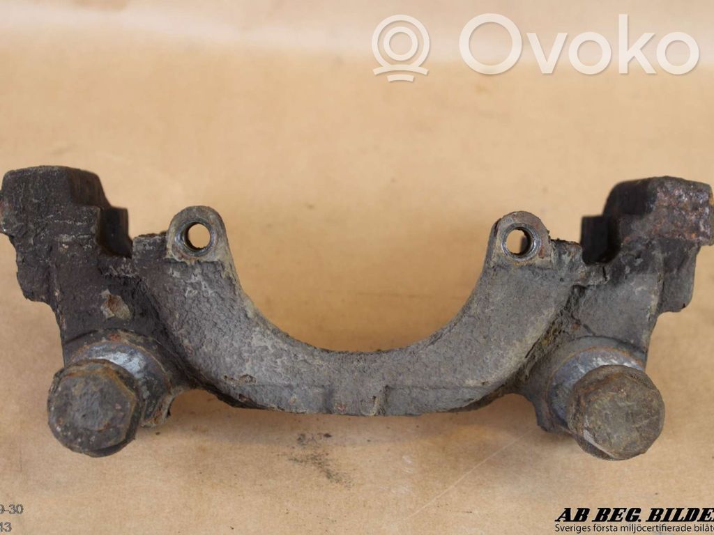 Audi A3 S3 8P Plaquette / support d'étrier avant
