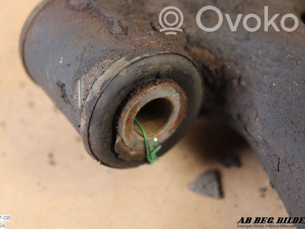 Mitsubishi Lancer Fourchette, bras de suspension inférieur avant