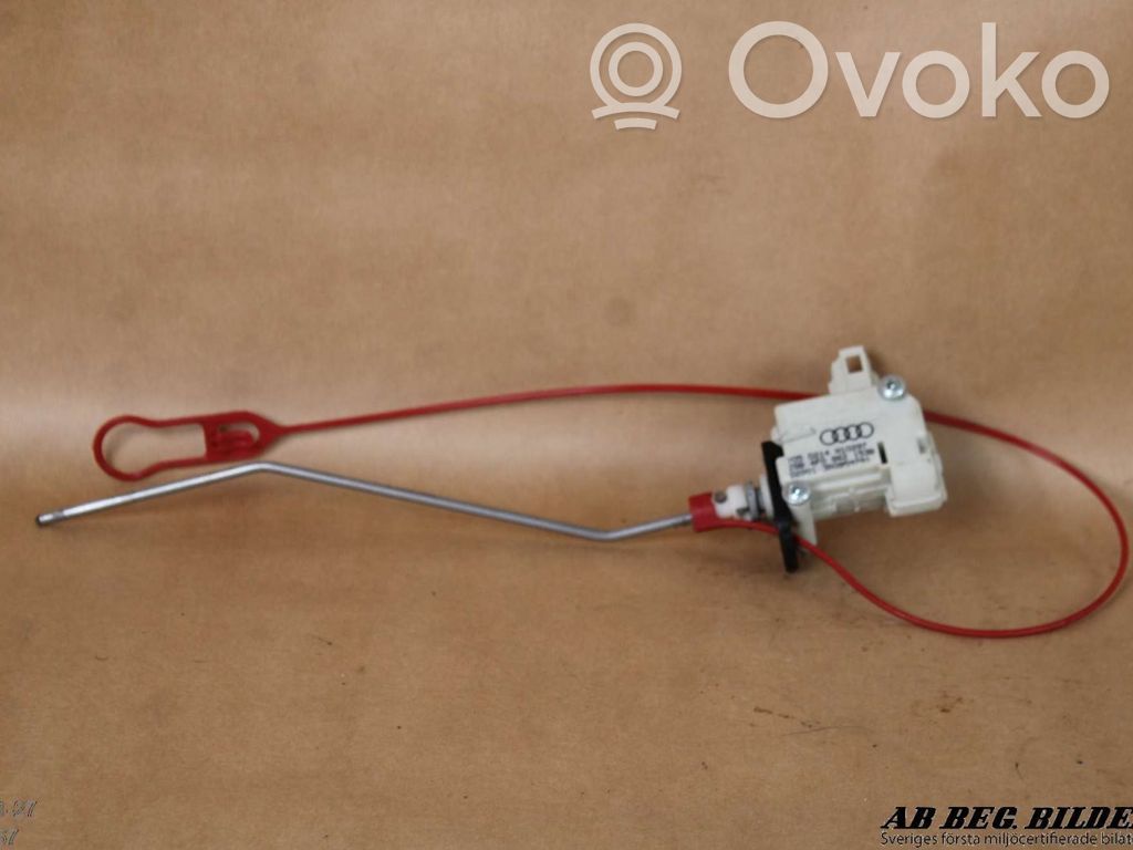 Audi A6 S6 C6 4F Serratura del tappo del serbatoio del carburante 