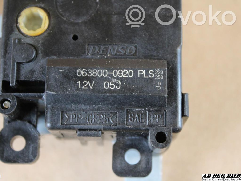 Toyota Auris 150 Ilmastointilaitteen läpän käyttölaite/moottori (A/C) 