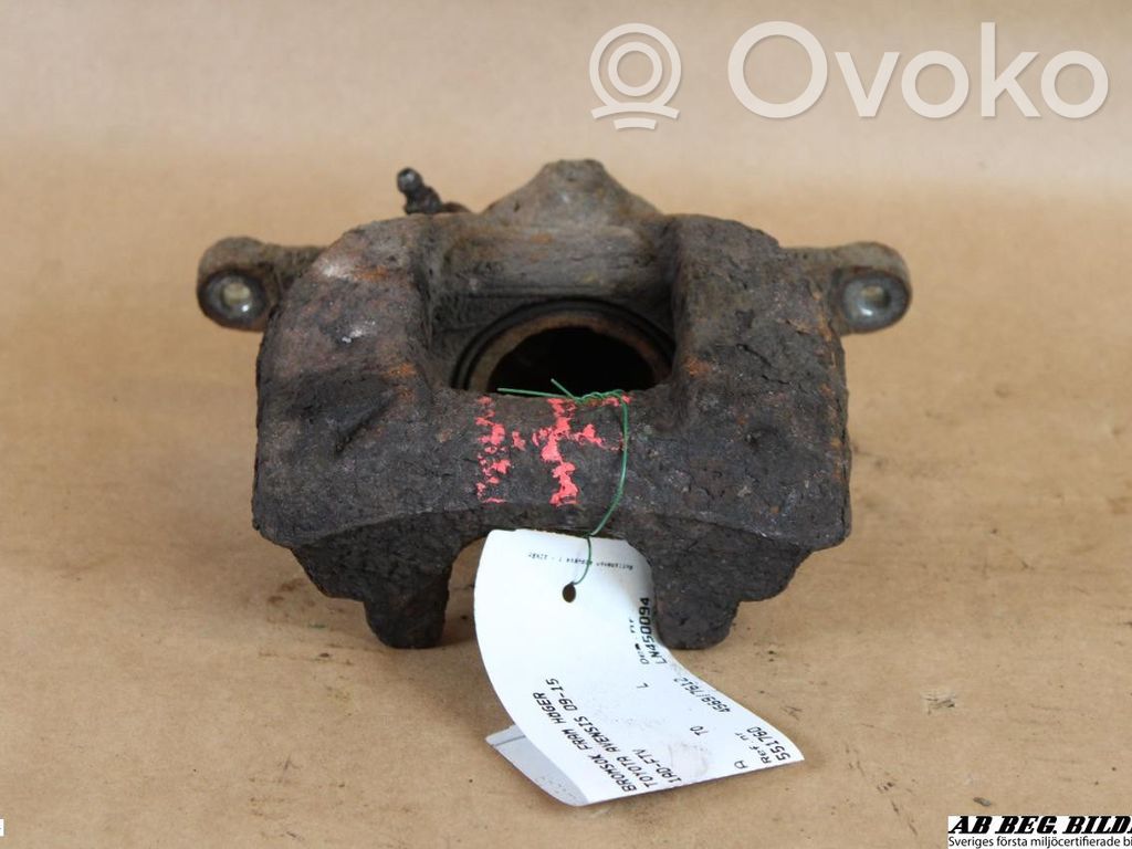 Toyota Avensis T270 Front brake caliper 