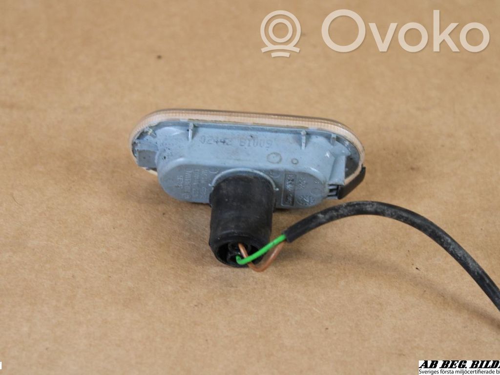 Volkswagen PASSAT B5.5 Front fender indicator light