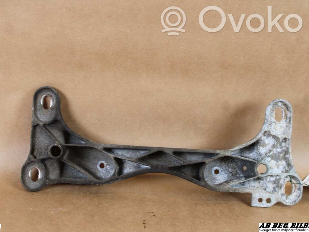 BMW 1 E81 E87 Supporto di montaggio scatola del cambio 