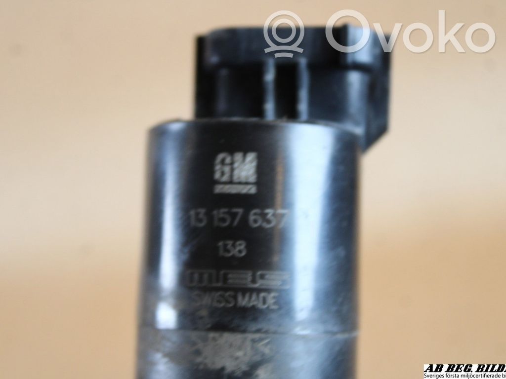 Saab 9-5 Pompa spryskiwacza szyby przedniej / czołowej
