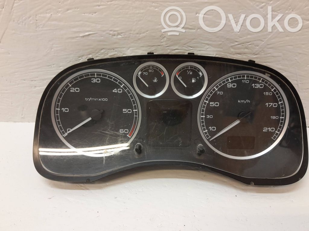 Peugeot 307 Speedometer (instrument cluster) 
