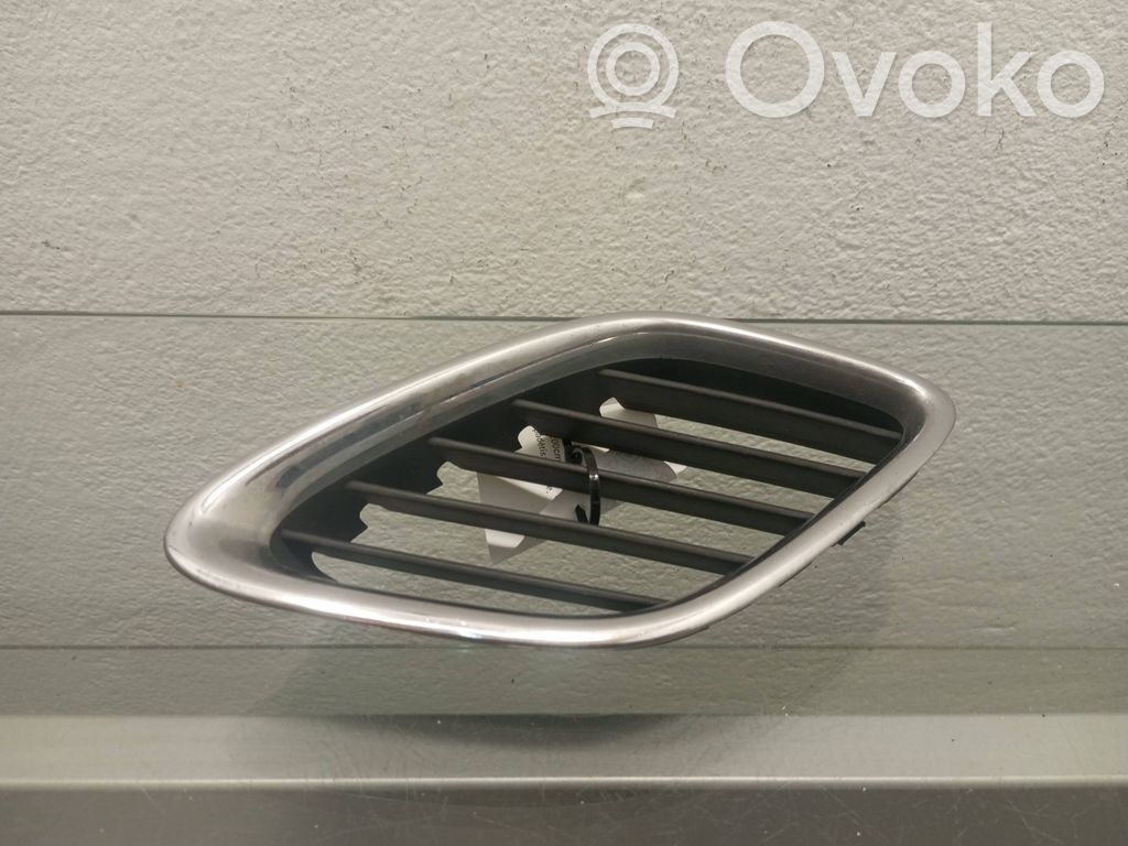 Saab 9-3 Ver2 Etupuskurin ylempi jäähdytinsäleikkö 