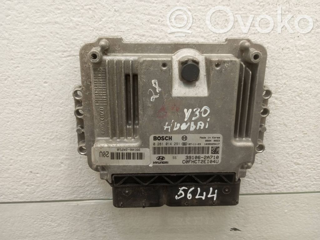 Hyundai i30 Engine control unit/module 
