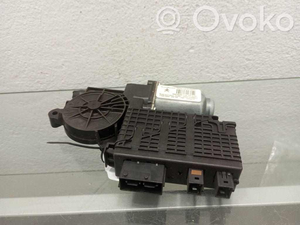 Citroen C4 Grand Picasso Front door window regulator motor 