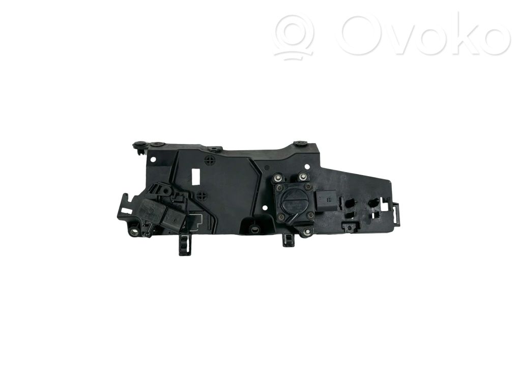 Other engine bay part   7806494,6440410,0162036405,13627806494,7805152,7808013