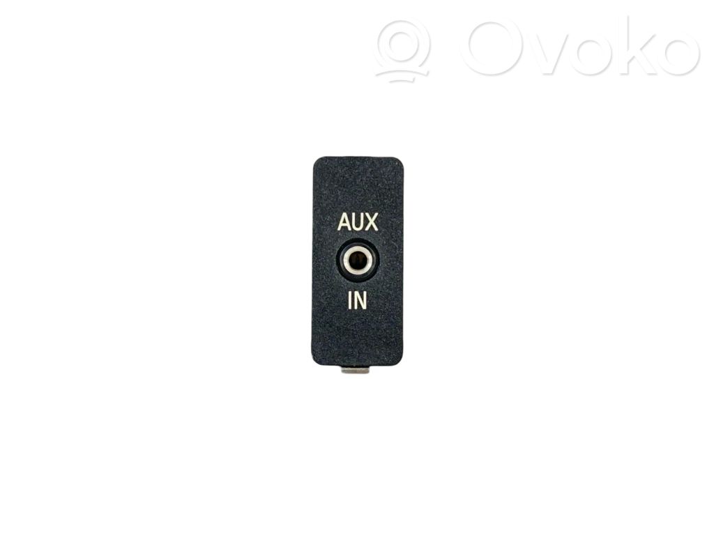 Câble adaptateur AUX   6930561,61316930561
