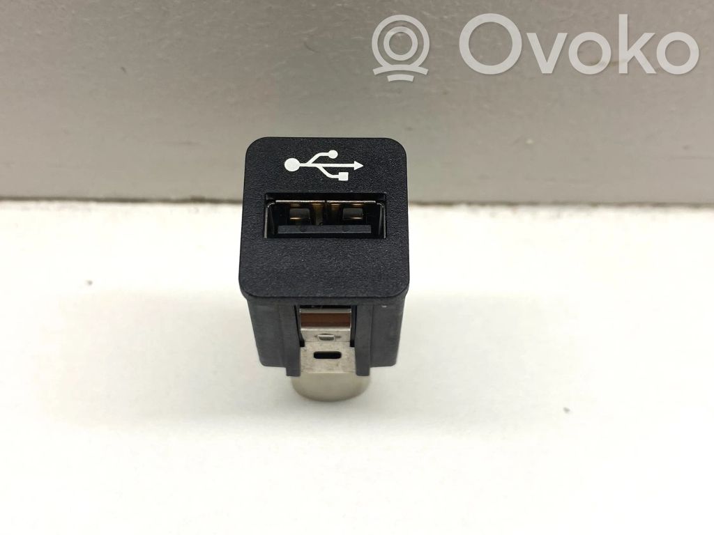 Разъем USB   9237656