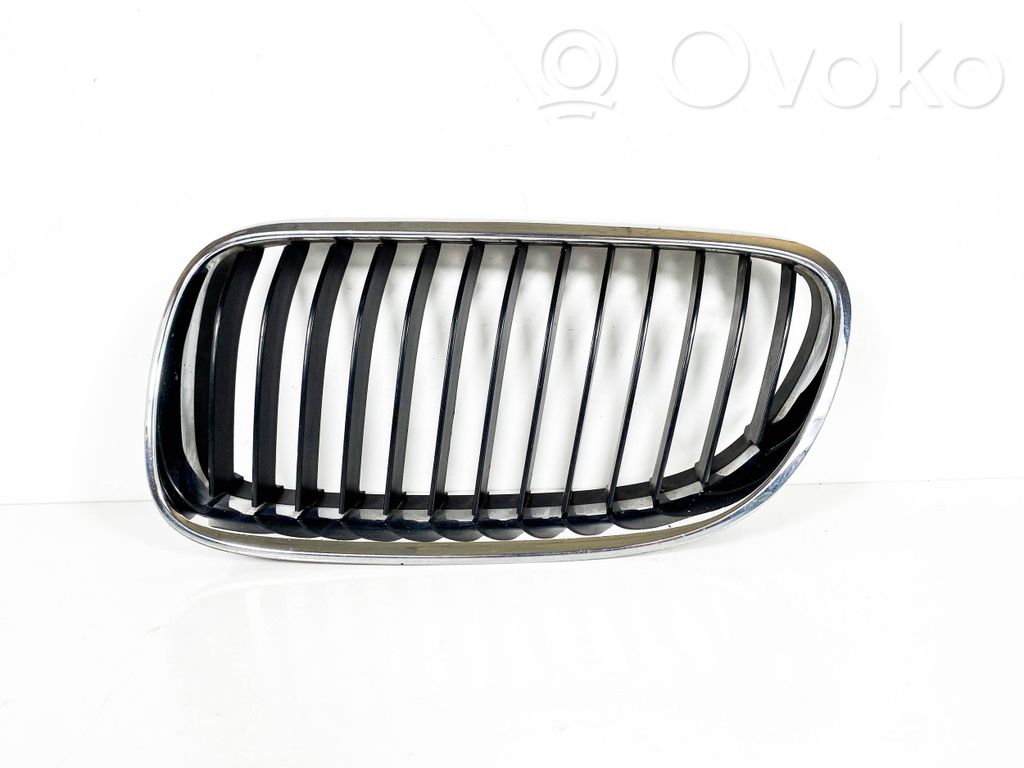 Front bumper upper radiator grill   7201967,51137201967,224059,2158985,51137254971,7254971