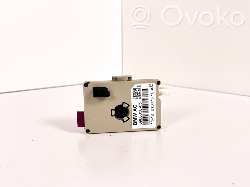 BMW 3 E92 E93 Antenas pastiprinātājs 