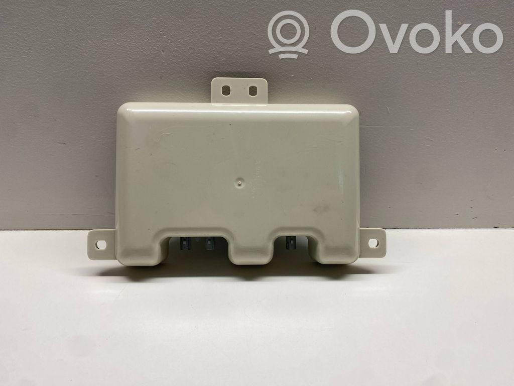BMW 6 F12 F13 Aerial antenna amplifier 