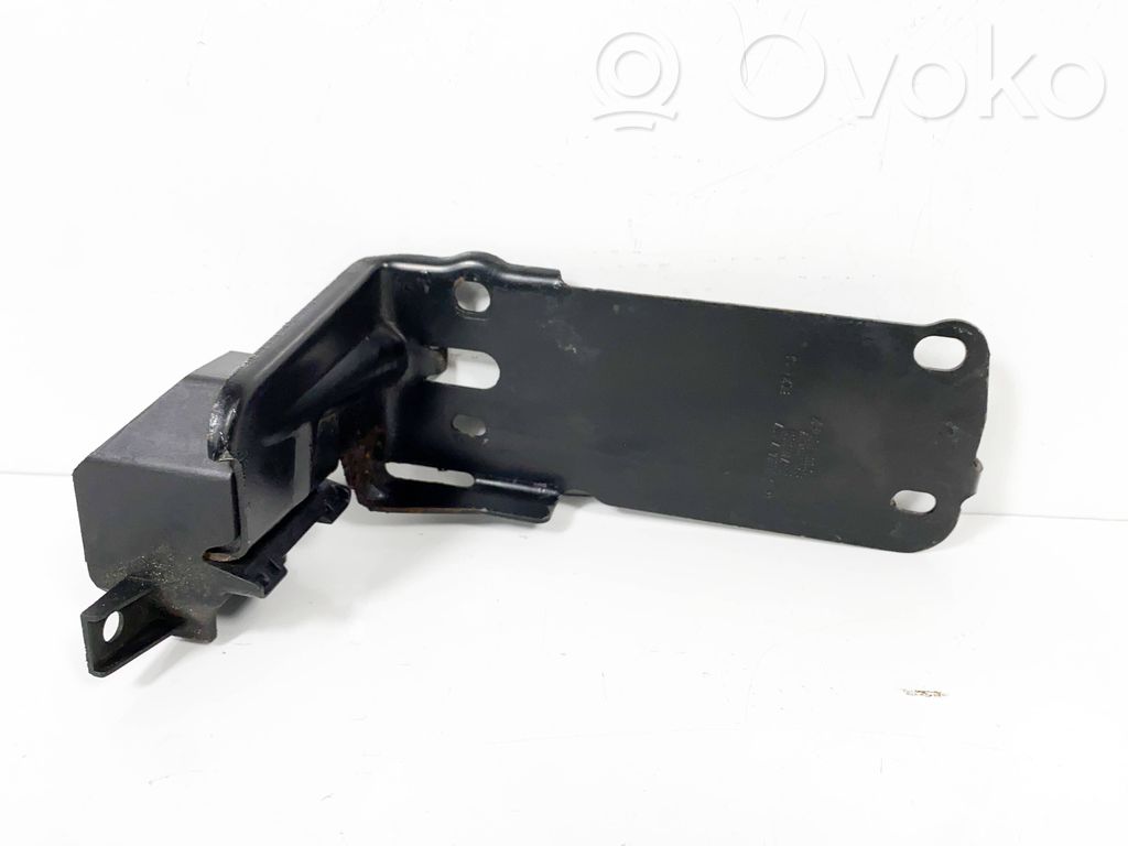 Fixation de radiateur   51647117812,23781010,H260BDE,17117591647,7117812,7591647