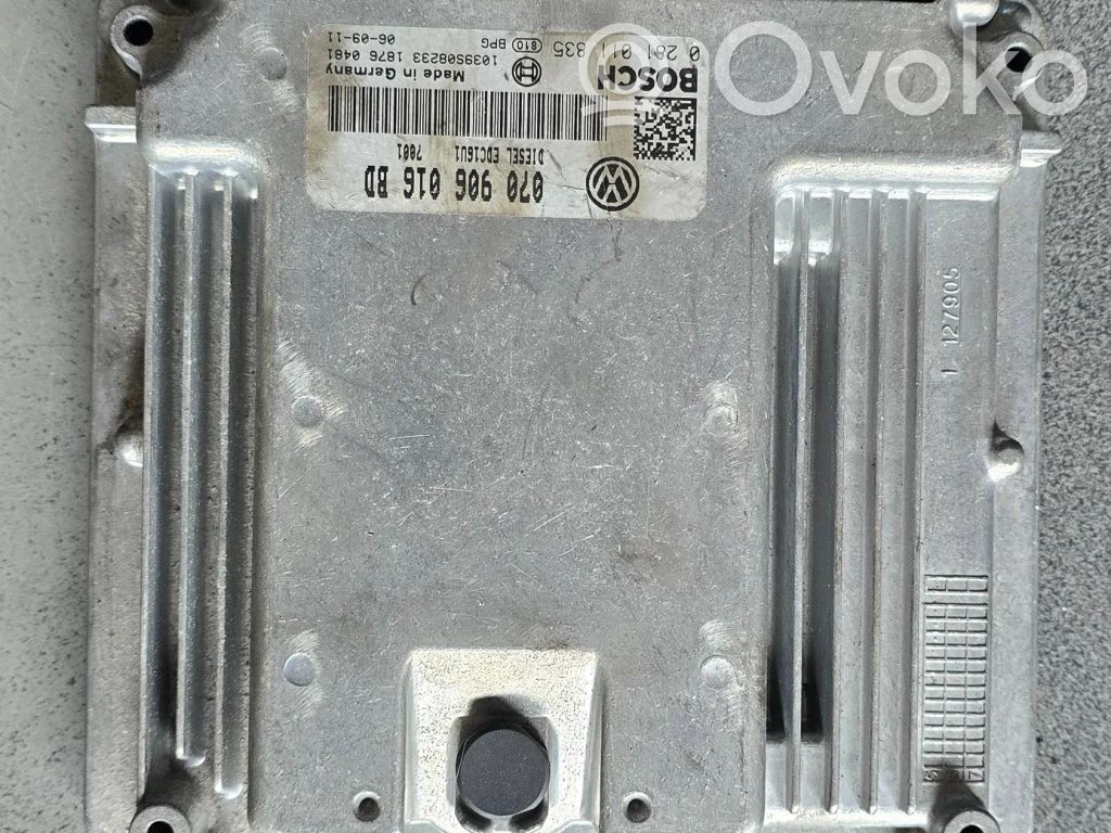 Volkswagen Transporter - Caravelle T5 Engine control unit/module 