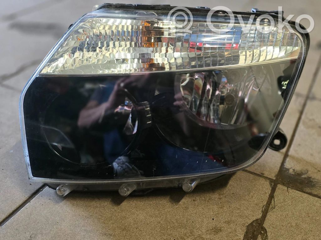Dacia Duster Scheinwerfer 