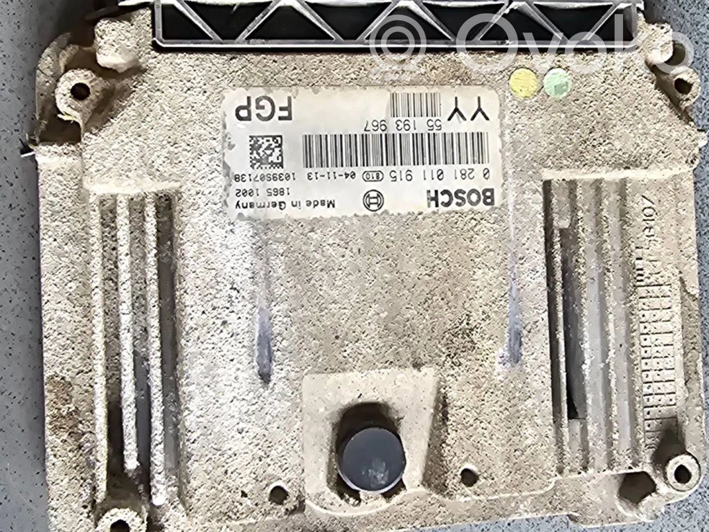 Opel Vectra C Engine control unit/module 