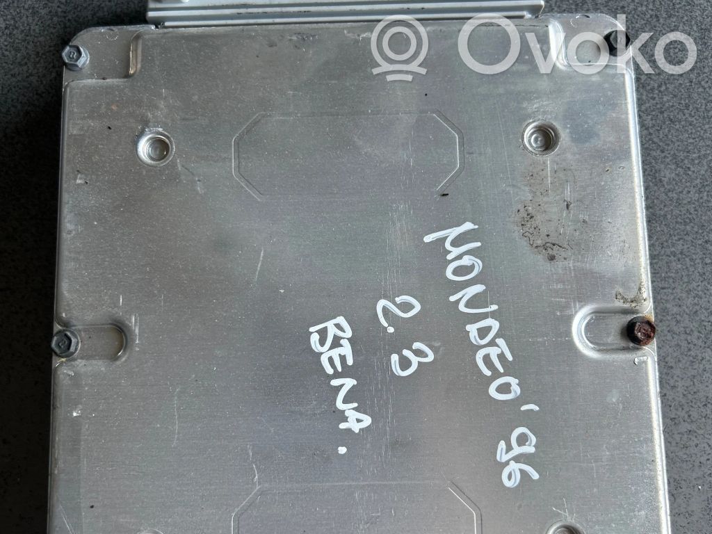 Ford Mondeo MK II Engine control unit/module 