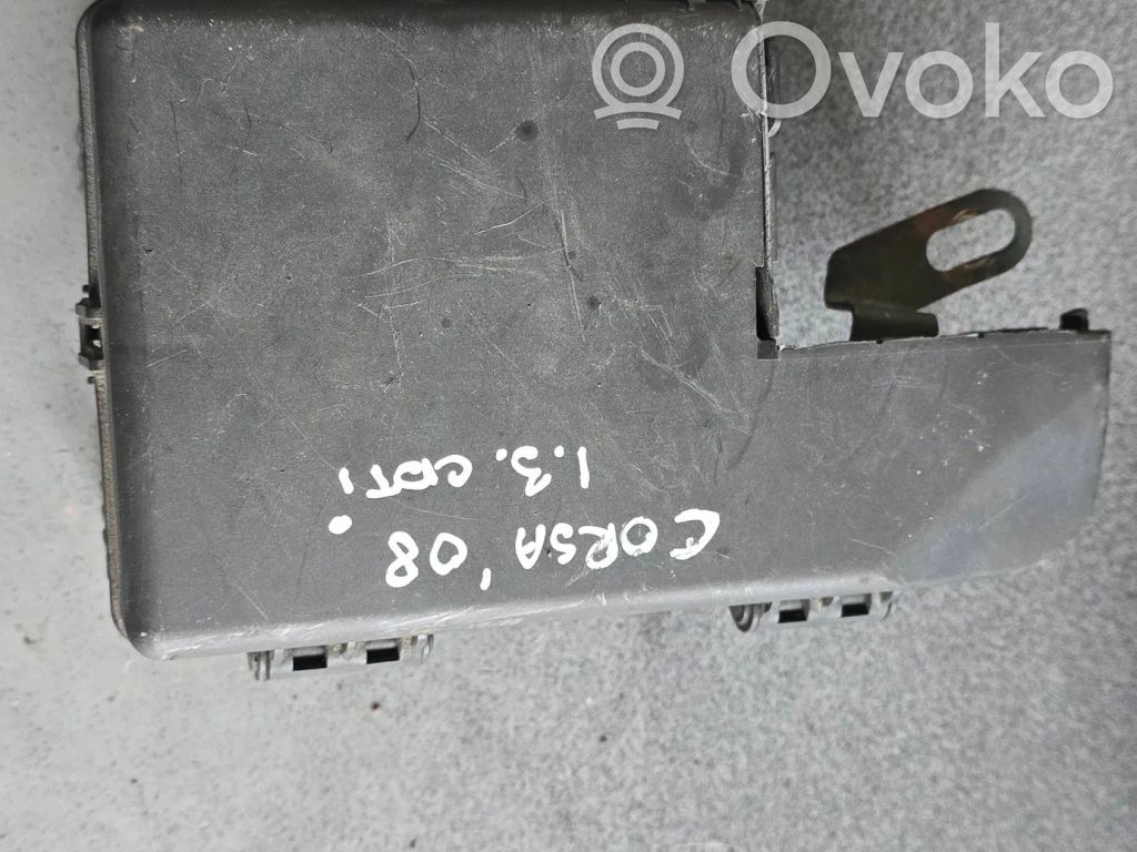 Opel Corsa D Ящик предохранителей (комплект) 