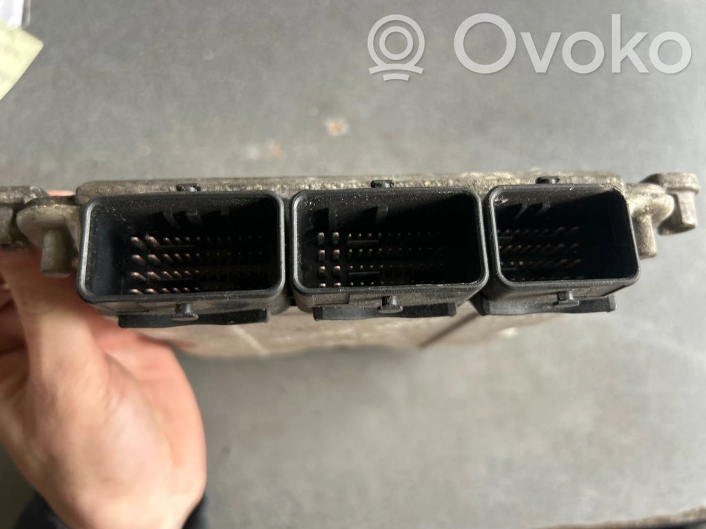 Renault Master II Engine control unit/module 