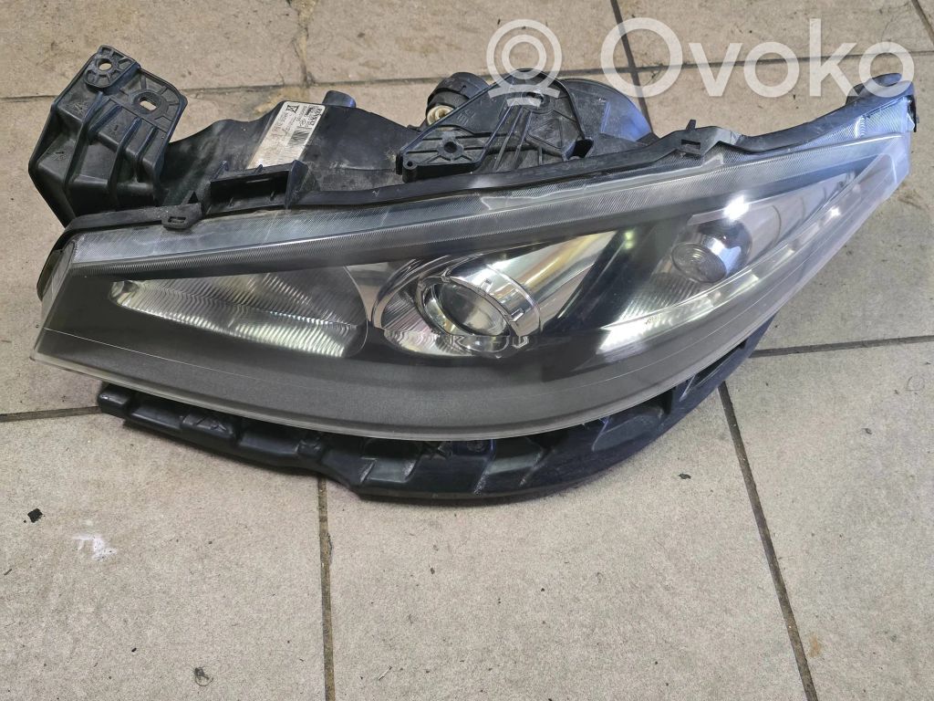 Renault Laguna II Phare frontale 