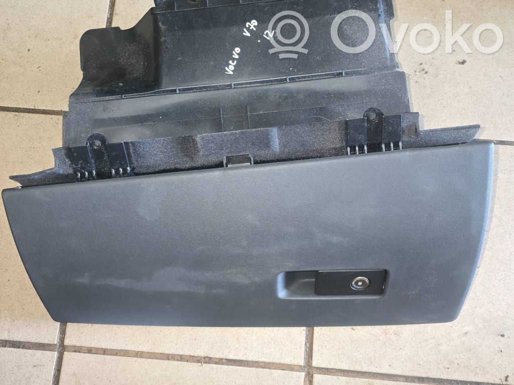 Volvo V70 Daiktadėžė 