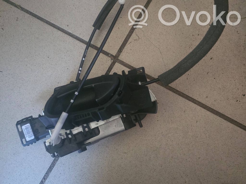 Citroen Berlingo Front door lock 