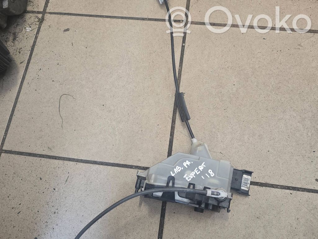 Peugeot Expert Front door lock 