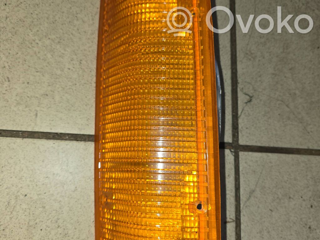 Front indicator light   P251,38960