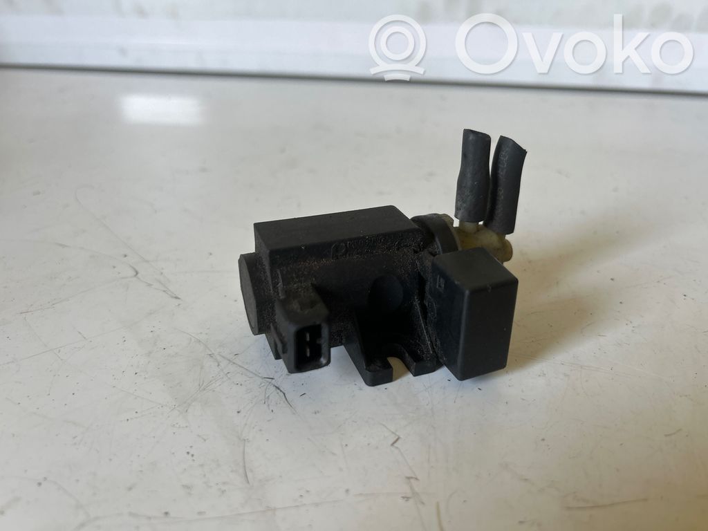 Opel Astra H Válvula de vacío 