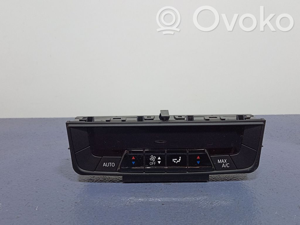 BMW iX Climate control unit 
