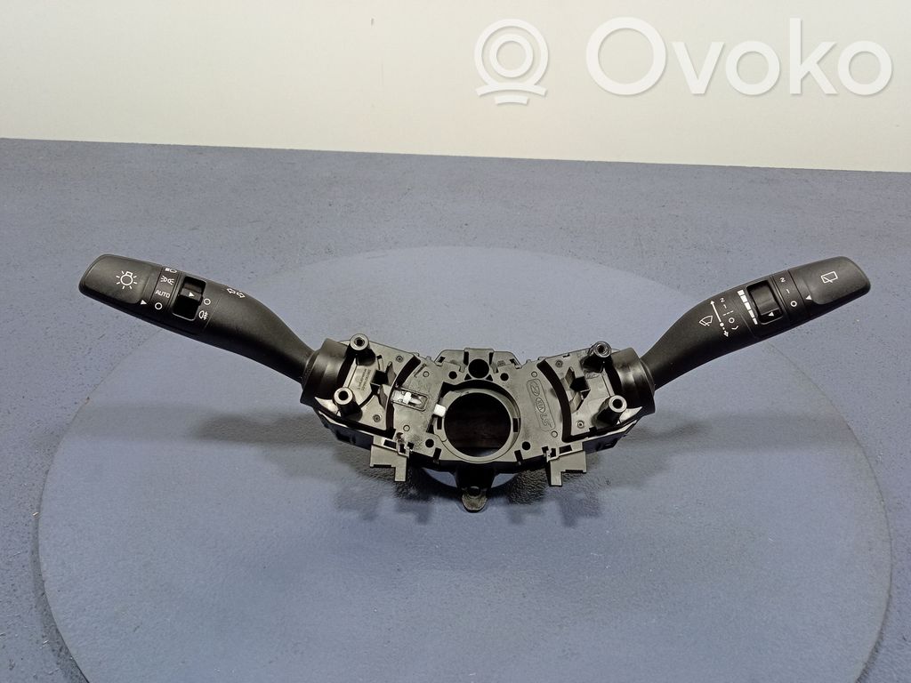 KIA Rio Altri interruttori/pulsanti/cambi 