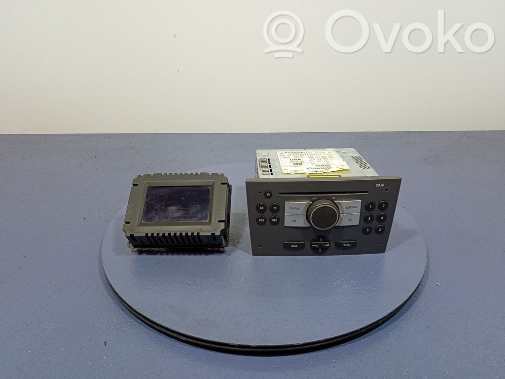 Panel / Radioodtwarzacz CD/DVD/GPS   13190853,13190853