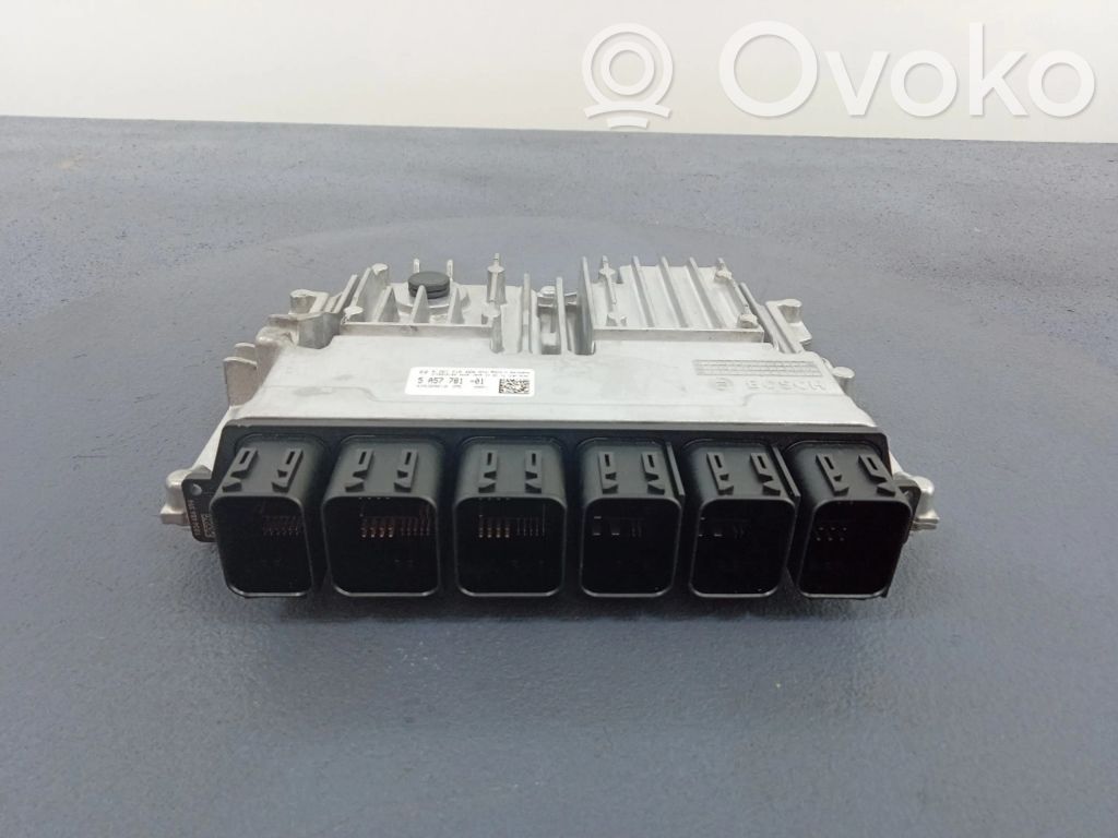 BMW 1 F40 Engine control unit/module ECU 